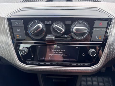 Volkswagen Up HIGH UP BLUEMOTION TECHNOLOGY 19