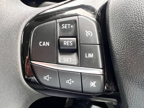 Ford Fiesta 1.0T EcoBoost Trend Euro 6 (s/s) 5dr 15