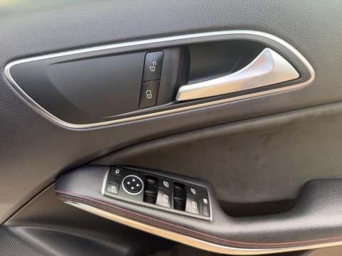 Mercedes-Benz A Class 1.6 A180 AMG Line (Executive) 7G-DCT Euro 6 (s/s) 5dr 24