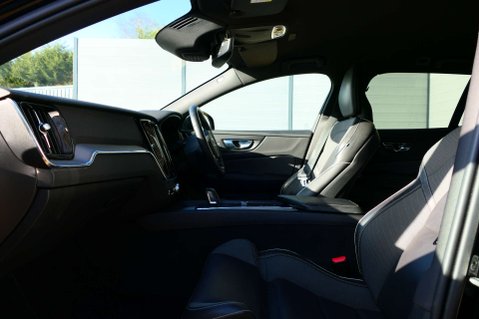 Volvo V60 2.0 V60 R-Design B3 MHEV Auto 5dr 22