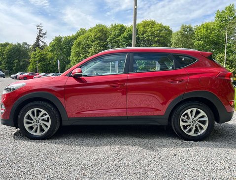 Hyundai TUCSON 2.0 Tucson SE Nav CRDi Auto 4WD 5dr 11