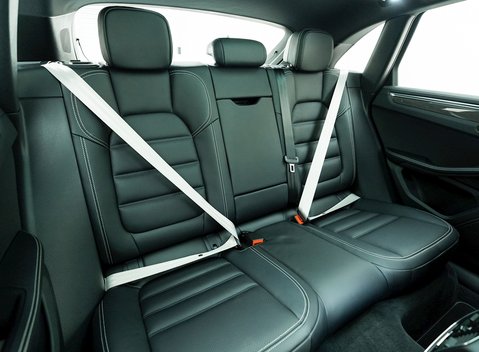 Porsche Macan GTS 12