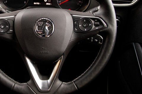 Vauxhall Crossland ELITE NAV 19