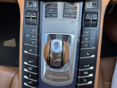 Porsche Panamera 4.8 Panamera 4s Semi-Auto 4WD 5dr 20