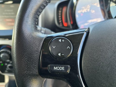 Toyota Aygo 1.0 VVT-i x-play Euro 6 5dr 29