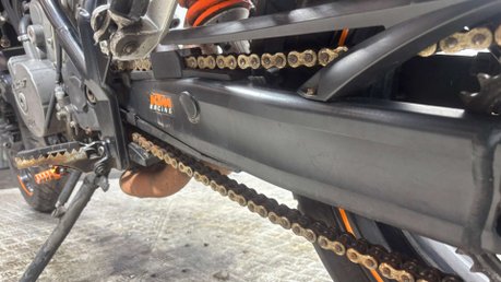 KTM Supermoto 2010 28K GOOD RUNNING PROJECT BIKE FULL LUGGAGE RUNS WELL 990CC 29