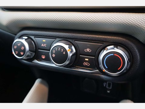 Nissan MICRA 1.0 Micra Acenta IG-T 5dr 33