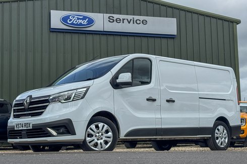 Renault Trafic LWB L2H1 Low Roof LL30 Extra Air Con Alloys Nav Sensors