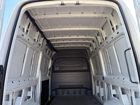 Mercedes-Benz Sprinter 2.0 315 CDI Premium Panel Van 5dr Diesel G-Tronic RWD L2 H2 Euro 6 (s/s) (1 20