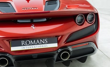 Ferrari F8 Spider 29