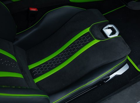 Lamborghini Huracan Tecnica 17