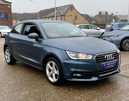 Audi A1 1.0 A1 Sport Nav TFSI Semi-Auto 3dr 4
