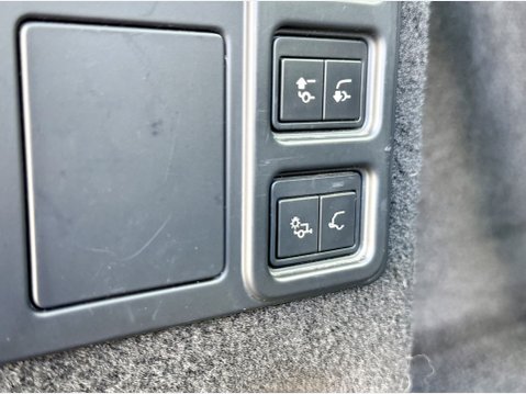 Land Rover Discovery R-DYNAMIC SE MHEV 47