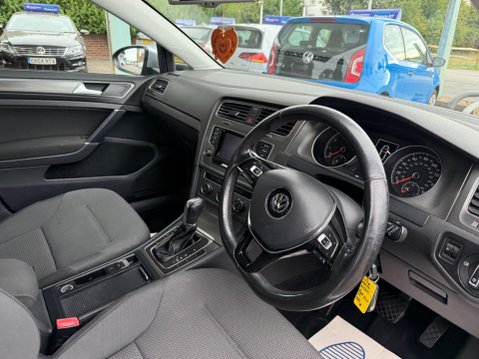 Volkswagen Golf 1.4 TSI BlueMotion Tech SE DSG Euro 5 (s/s) 5dr 17