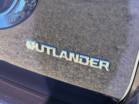 Mitsubishi Outlander 4 20