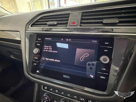 Volkswagen Tiguan 2.0 TSI SEL DSG 4Motion Euro 6 (s/s) 5dr 34