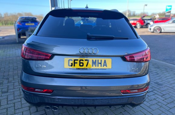 Audi Q3 2.0 TDI QUATTRO BLACK EDITION AUTO 9