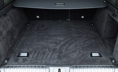 Land Rover Range Rover Sport SVR CARBON EDITION 38