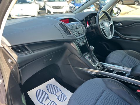 Vauxhall Zafira 2.0 CDTi SE Auto Euro 5 5dr 23