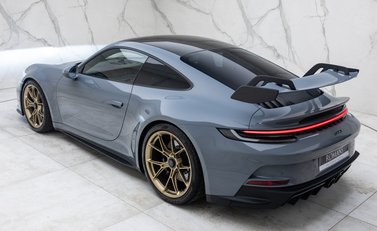 Porsche 911 GT3 (992) 12