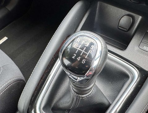 Nissan Qashqai 1.5 Qashqai Acenta Premium dCi 5dr 21