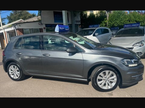 Volkswagen Golf 1.4 TSI BlueMotion Tech SE Nav Euro 6 (s/s) 5dr 8