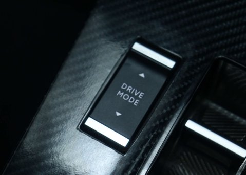 Vauxhall Mokka 50kWh Elite Nav Premium SUV 5dr Electric Auto (136 ps) 33