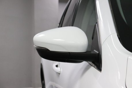 Ford Kuga TITANIUM FIRST EDITION 33