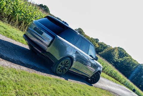 Land Rover Range Rover P440e SE 20