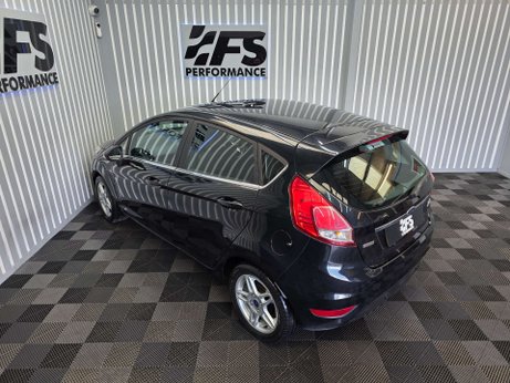 Ford Fiesta 1.6 Zetec Hatchback 5dr Petrol Powershift Euro 5 (105 ps) 11