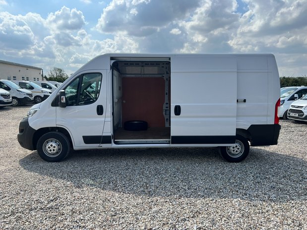 Vauxhall Movano LWB L3H2 (SOLD) Medium Roof F3500 Edition T D S/S EURO 6 NO VAT 10