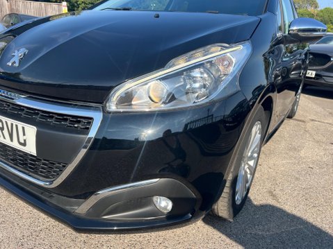 Peugeot 208 1.2 PureTech Allure Euro 6 5dr 10