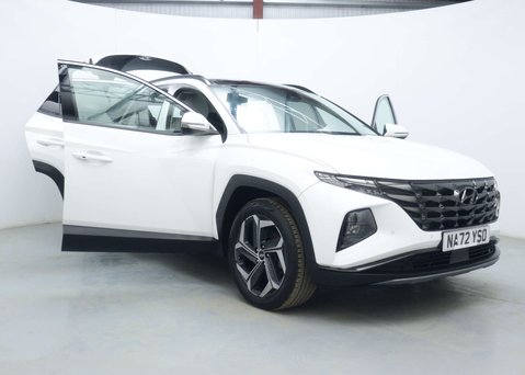 Hyundai TUCSON 1.6 h T-GDi 13.8kWh Ultimate SUV 5dr Petrol Plug-in Hybrid Auto 4WD Euro 6 64