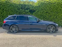 BMW 3 Series 3.0 335d M Sport Shadow Edition Touring 5dr Diesel Auto xDrive Euro 6 (s/s) 30