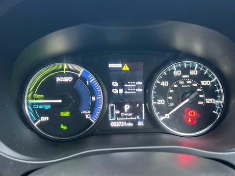Mitsubishi Outlander PHEV DYNAMIC 11