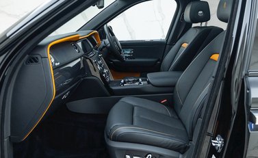 Rolls-Royce Cullinan Black Badge 17