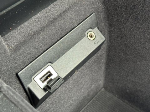 Volvo V70 2.0 D3 SE Lux Geartronic Euro 5 (s/s) 5dr 28