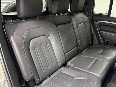 Land Rover Defender 3.0 P400 MHEV X SUV 5dr Petrol Auto 4WD Euro 6 (s/s) (400 ps) 41