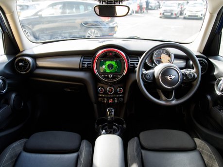 Mini Hatch COOPER CLASSIC