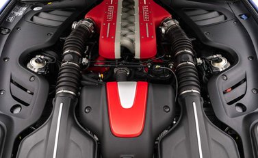 Ferrari FF V12 25