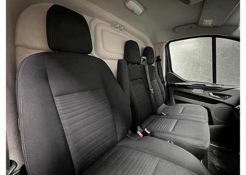 Ford Transit Custom 2.0 300 EcoBlue Limited Panel Van 5dr Diesel Manual L1 H1 Euro 6 (s/s) (130 35