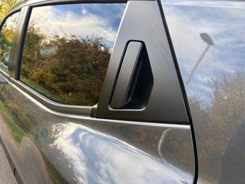 Suzuki e Vitara 61kWh Motion Auto 5dr 23