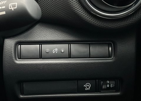 Nissan Juke N-CONNECTA HEAT PACK DIG-T 114BHP  23