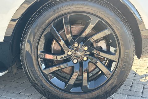 Land Rover Discovery SD6 306 Commercial HSE 35