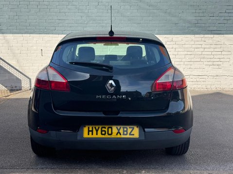 Renault Megane 1.6 16V Dynamique TomTom Euro 5 5dr 6