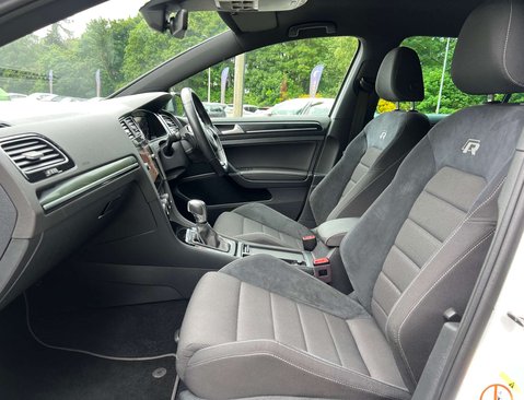 Volkswagen Golf 2.0 Golf R TSi 4Motion Semi-Auto 4WD 5dr 36