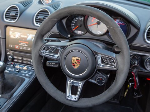 Porsche 718 BOXSTER GTS 16