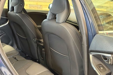 Volvo V40 1.6 T4 SE Lux Nav Hatchback 5dr Petrol Powershift Euro 5 (s/s) (180 ps) 60