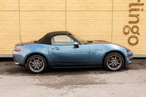 Mazda MX-5 SPORT 12