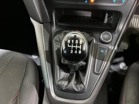 Ford Focus 1.5 TDCi Zetec S Euro 6 (s/s) 5dr 28